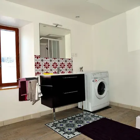 Le 46 Holiday home