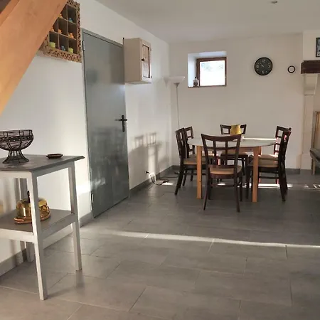Le 46 Hébergement de vacances Saint-Sauver-la-Sagne
